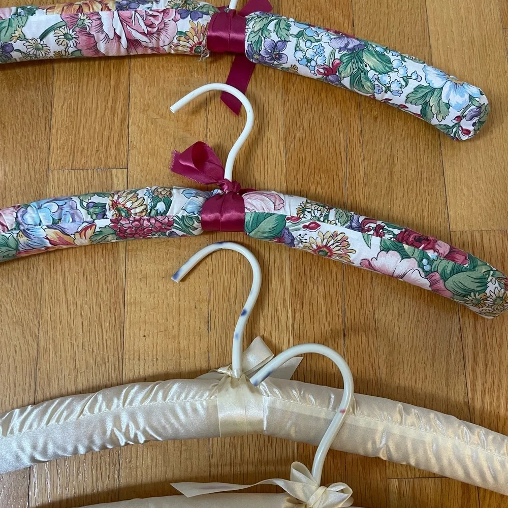 Satin Padded Hangers set of 4